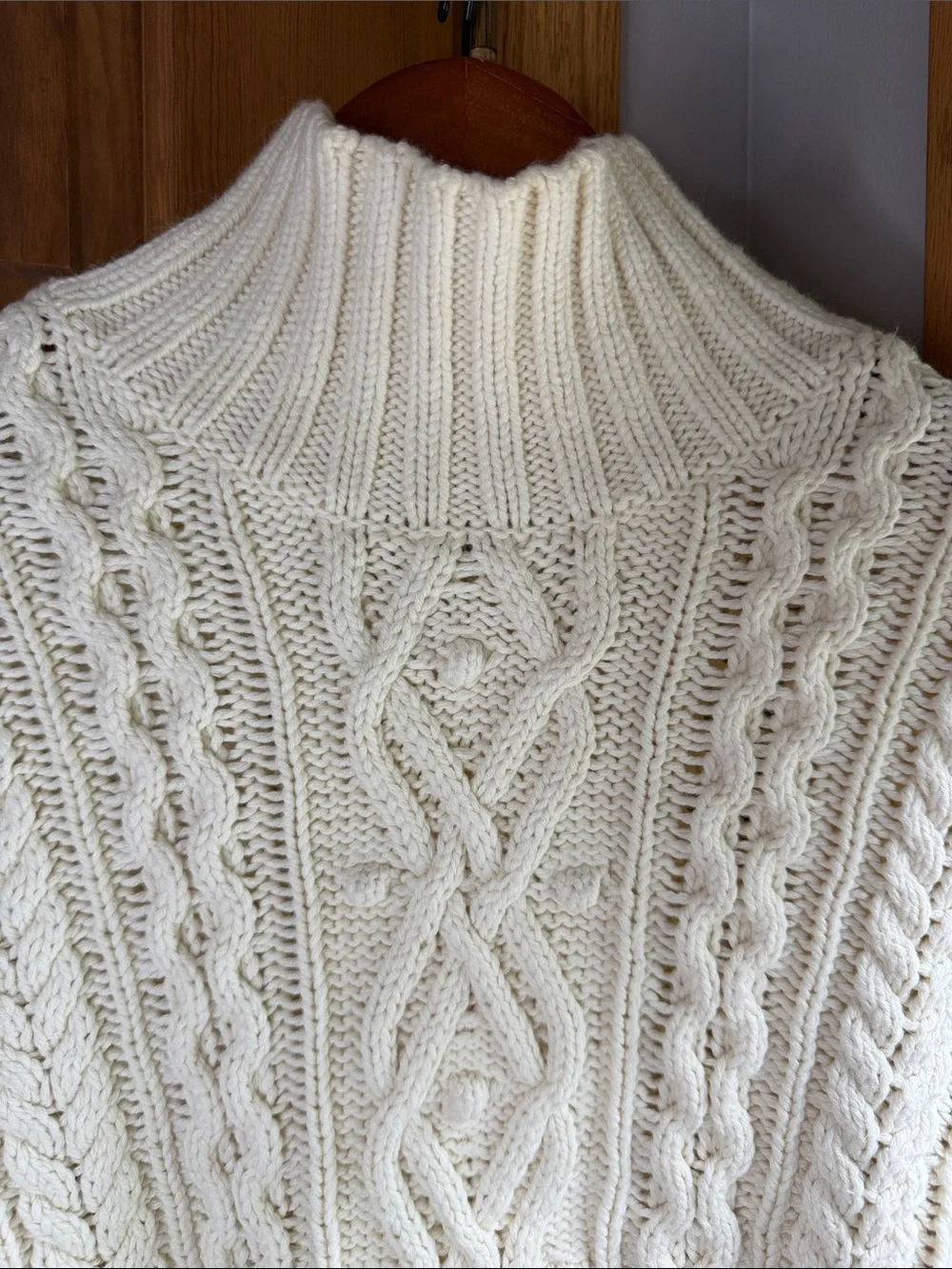 Vineyard Vines Tipped Island Fisherman Mock Neck Sweater Women’s Small - Picture 6 of 9